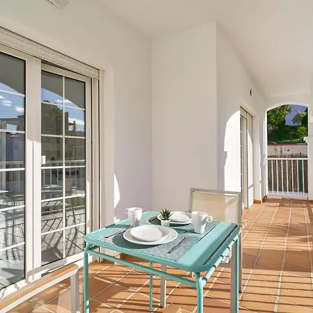 Apartmanhotel Apto 1 Almoraide 3*