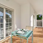 Apart-hotel Apto 1 Almoraide 3*