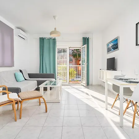 Apto 1 Almoraide アパートホテル 3*