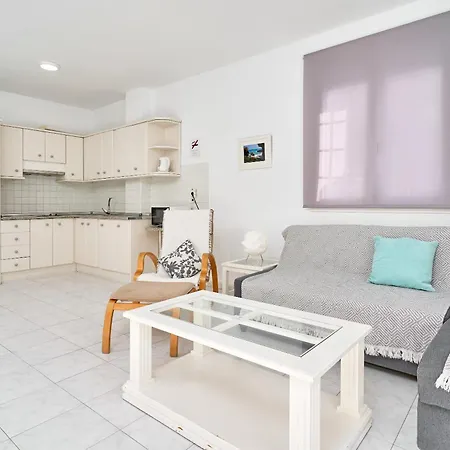 Apto 1 Almoraide 3* ネルハ