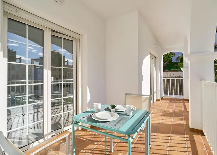 Apartmanhotel Apto 1 Almoraide 3*